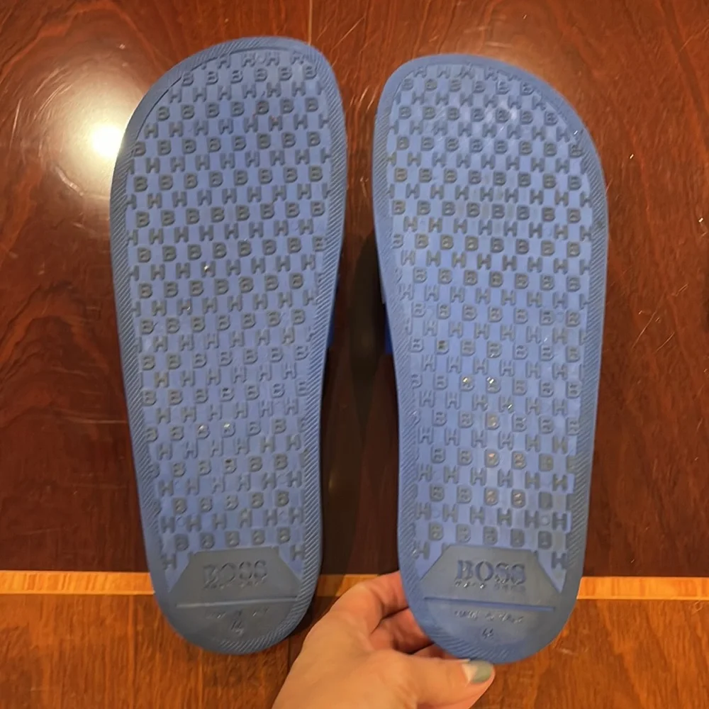Hugo boss slippers as shown